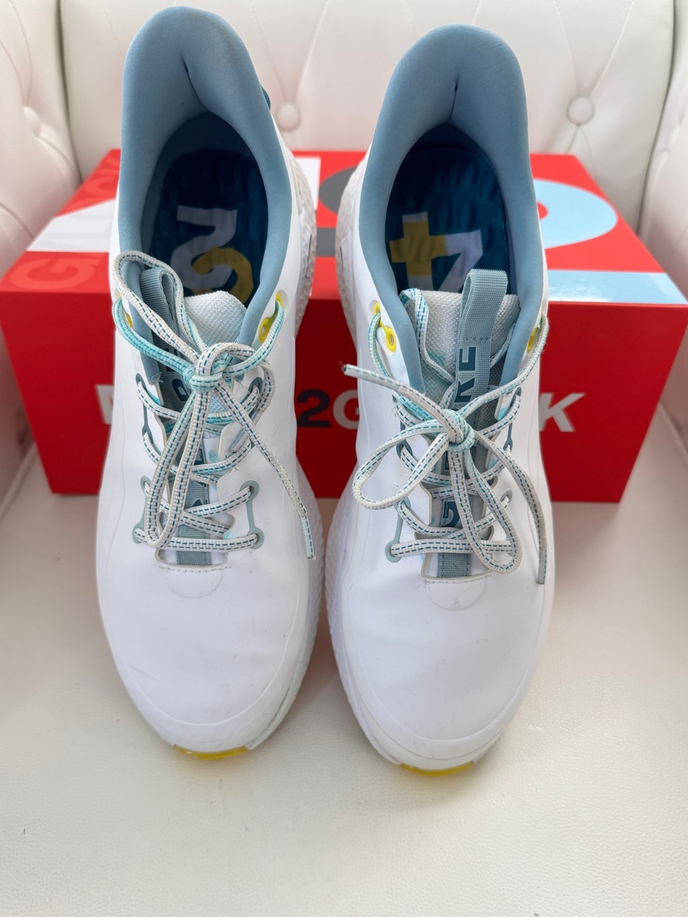 G/FORE men’s MG4+ 02 G/lock 12.5 Snow/Fly Yellow.